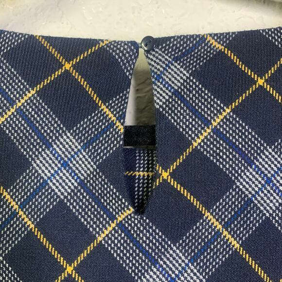 LAURA ASHLEY Dress 8 Shift Plaid Navy Checked Wool Front Pockets Keyhole Closure - Picture 11 of 16
